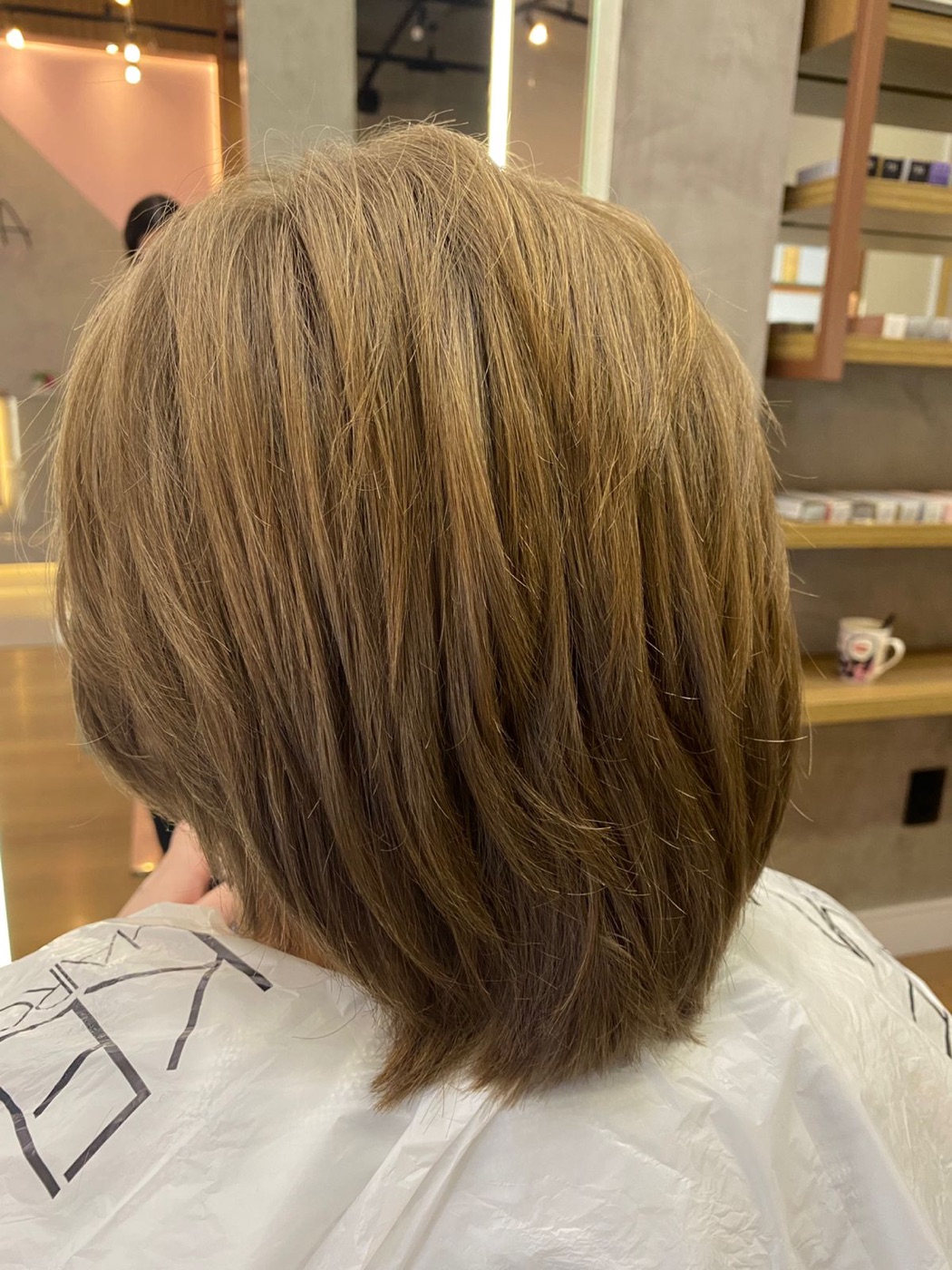 Cabelo curto antes da descoloração global