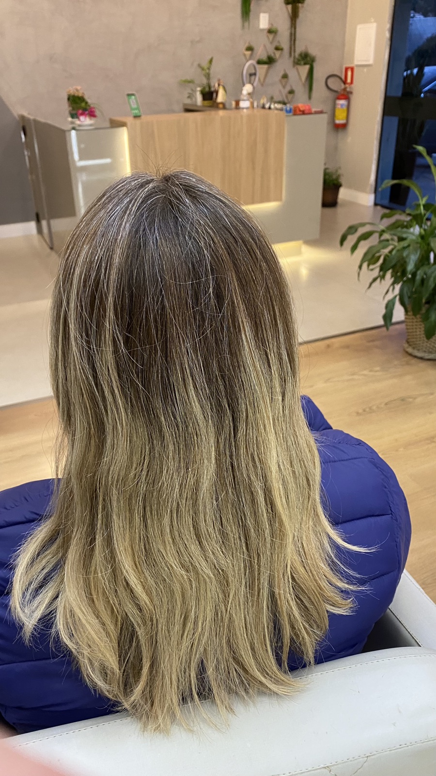 Registro de resultado de mechas realizado no Ana Arboit Espaço de Beleza